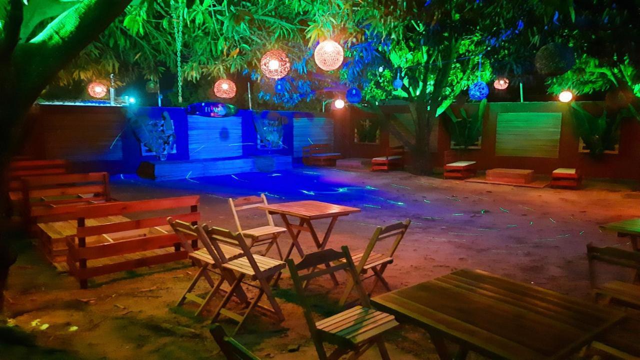 Luau Pousada E Hostel Praia do Frances Exterior photo